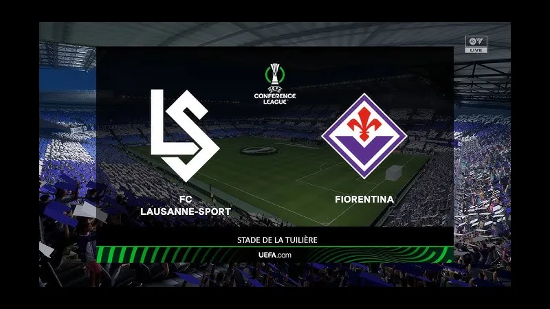 Cầu thủ Lausanne chống chọi với cầu thủ Fiorentina để giành quyền kiểm soát bóng Cầu thủ Lausanne chống chọi với cầu thủ Fiorentina để giành quyền kiểm soát bóng
